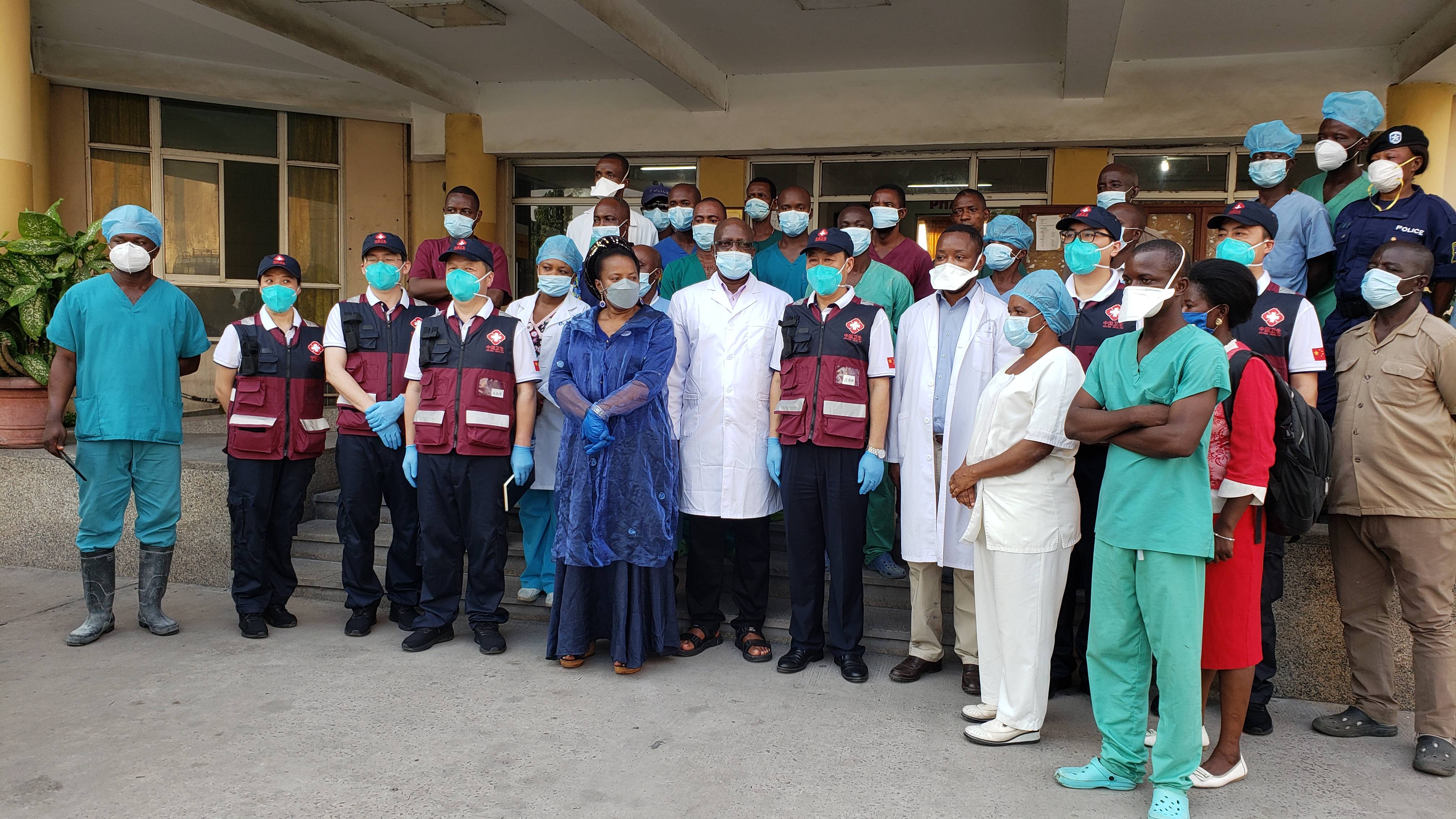 多特蒙德迎意甲关键赛；今晨调整名单；球迷炸锅；医务组通报恢复(多特蒙德球迷社区)-爱游戏体育