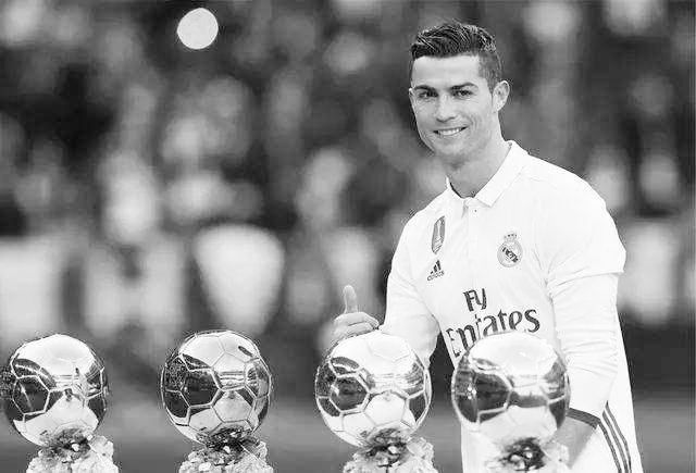 里程碑夜阿贾克斯更衣室发声，西甲窗口期刷纪录，质疑声仍在，数据趋势出现新变化的简单介绍-爱游戏入口