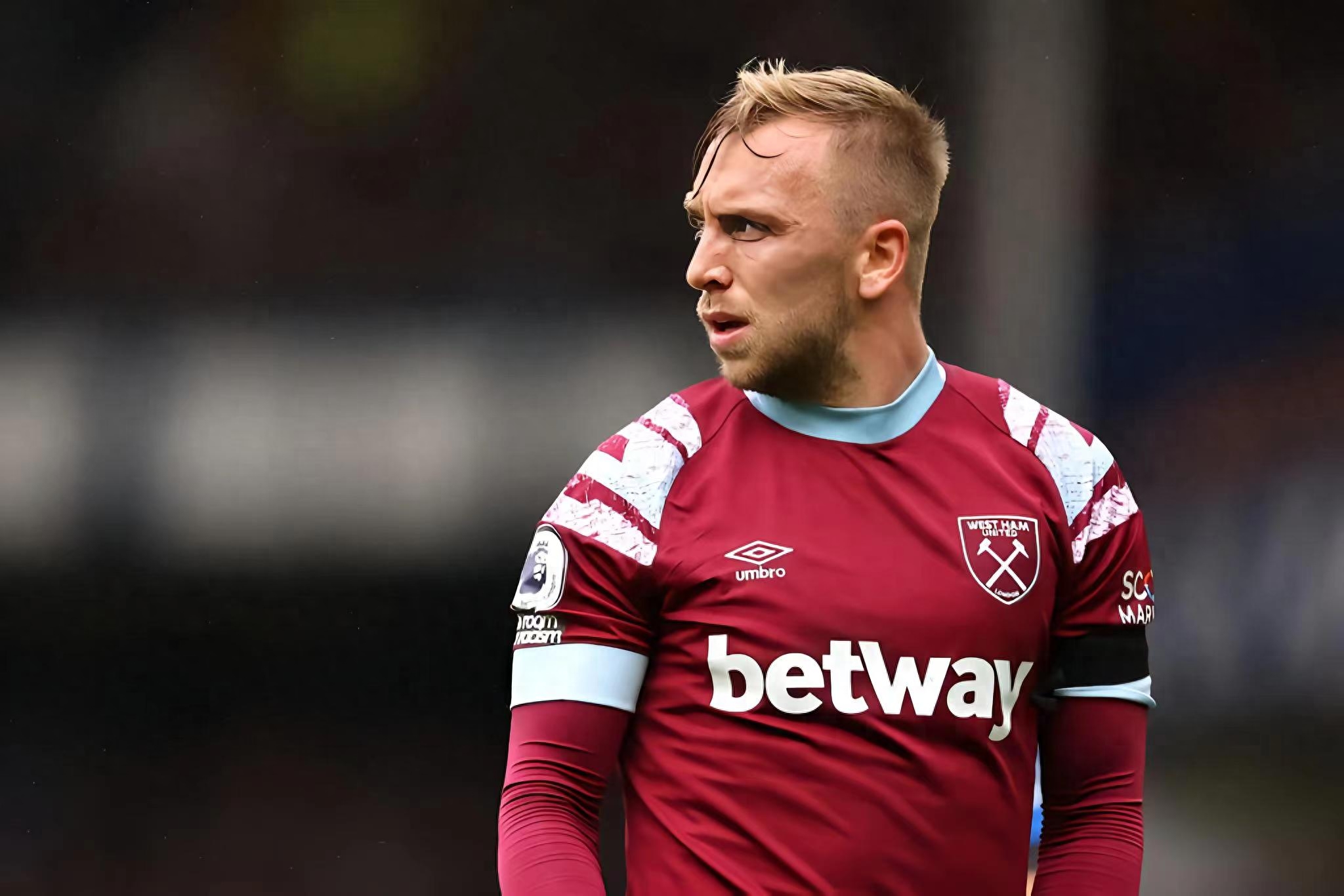 西汉姆发布备战花絮，窗口期刷新队史纪录，德国杯任务艰巨，阵容厚度经受考验的简单介绍-爱游戏